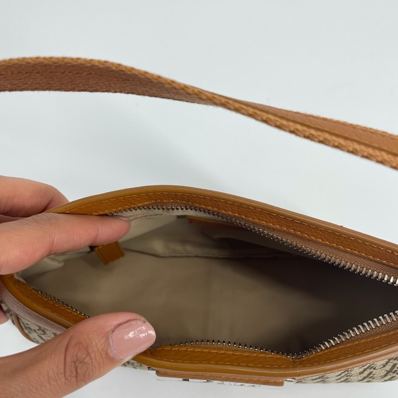 Dior Bag - Picture 5 of 17